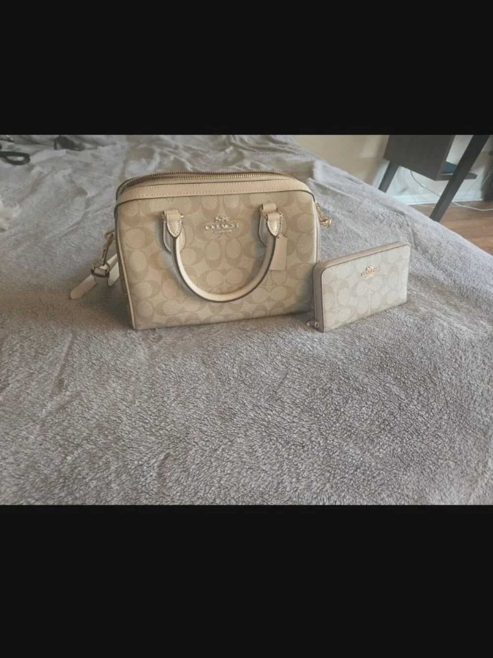 Coach purse and wallet